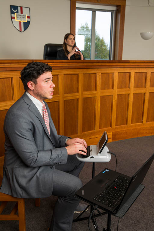 court_reporter-112